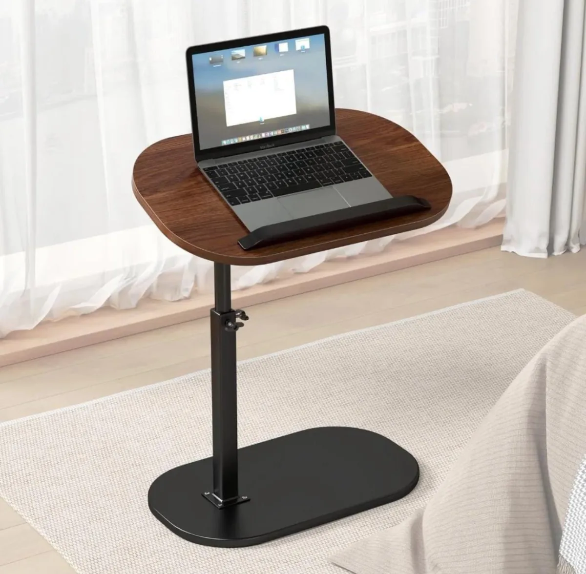 Adjustable laptop table 